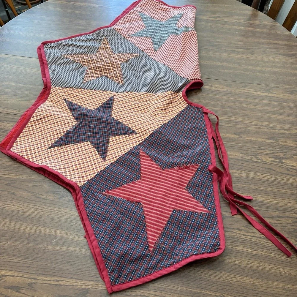 Vintage 1990s Primitive Country Christmas Tree Skirt 48